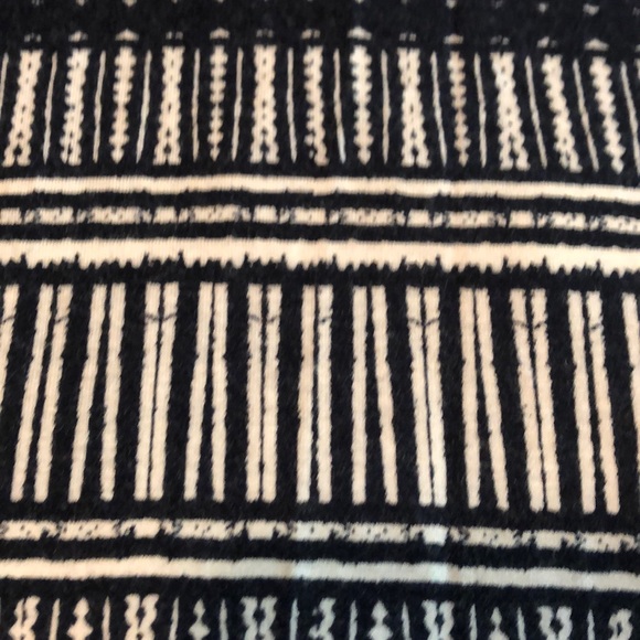 🎉moving sale🎉 LOFT tribal print knit maxi skirt XS - Picture 5 of 7